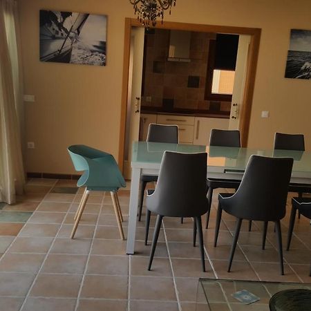Beautiful, Spacious Villa, Heated Pool, Sleeps Eight, With Quality Furnishings Caleta De Fuste Eksteriør billede