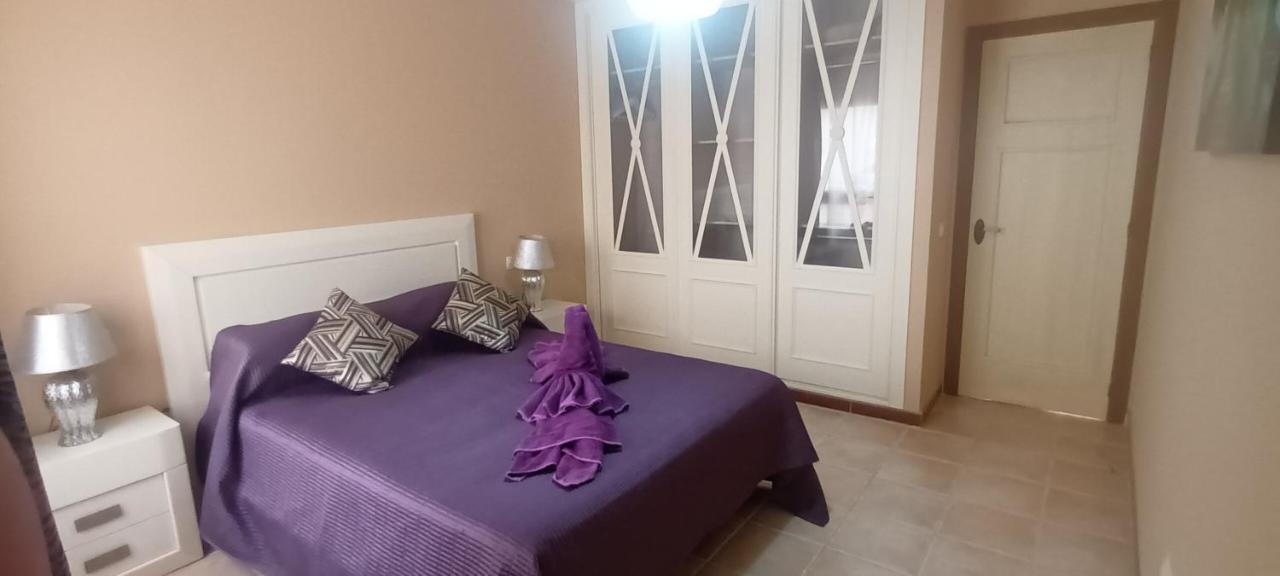 Beautiful, Spacious Villa, Heated Pool, Sleeps Eight, With Quality Furnishings Caleta De Fuste Eksteriør billede