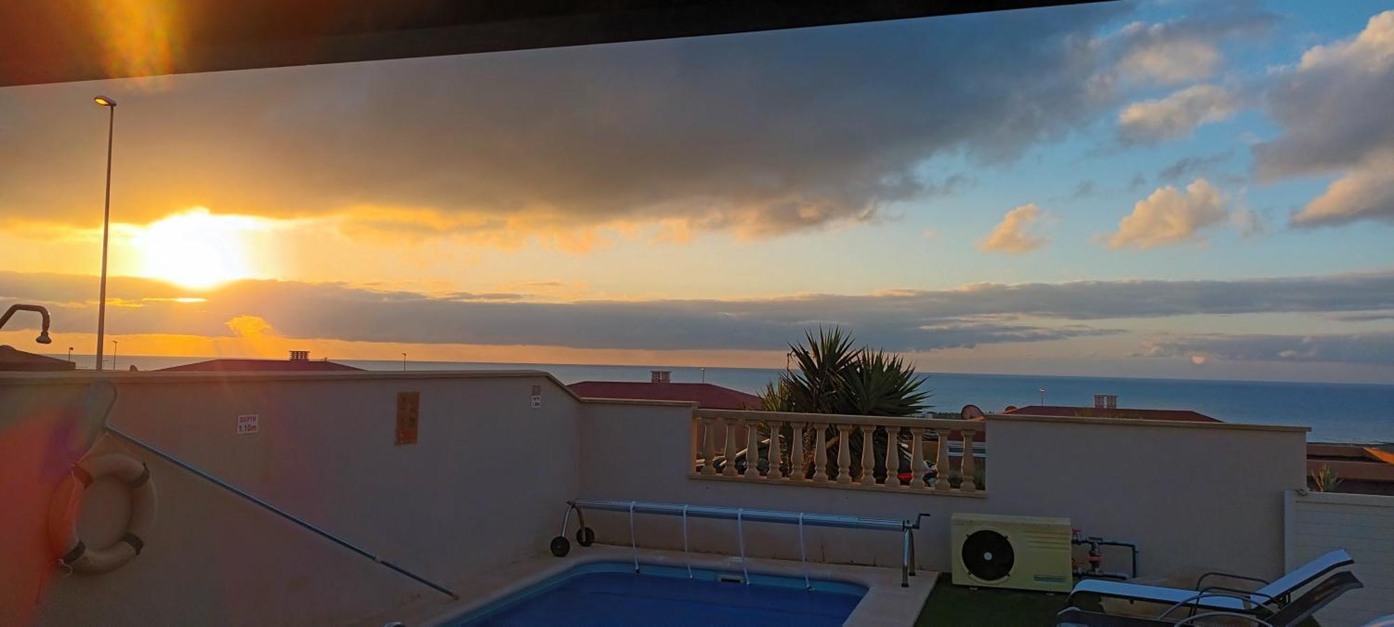 Beautiful, Spacious Villa, Heated Pool, Sleeps Eight, With Quality Furnishings Caleta De Fuste Eksteriør billede